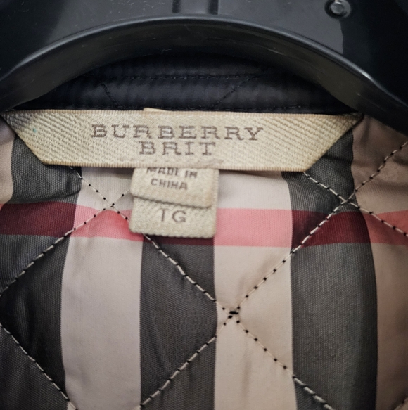 Burberry - Picture 5 of 9